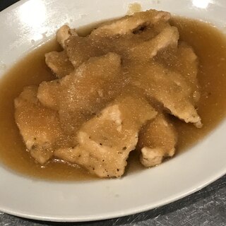 大根おろしでさっぱり！鶏むね肉のみぞれ煮